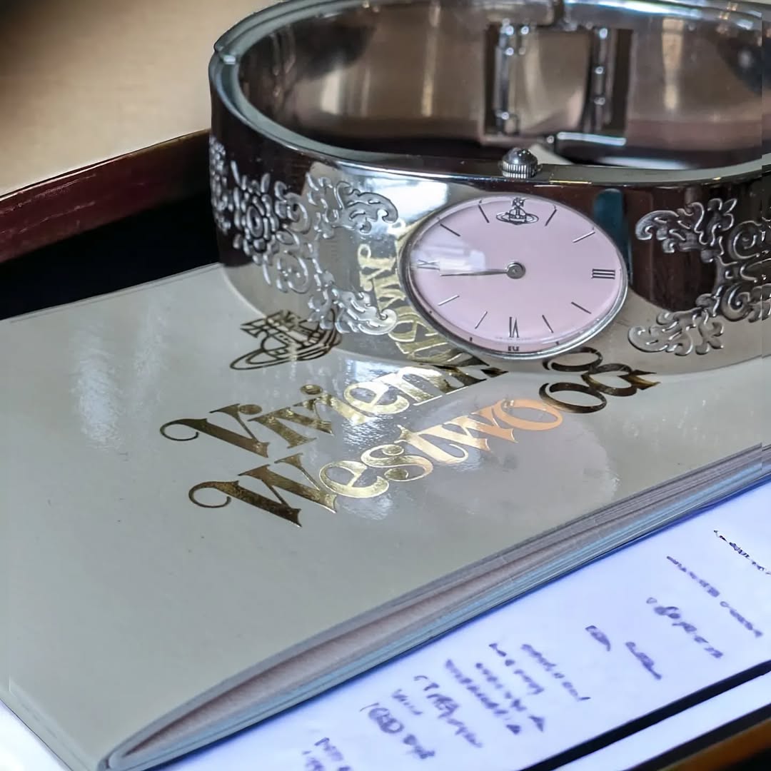 Vivienne Westwood – Bangle Wristwatch