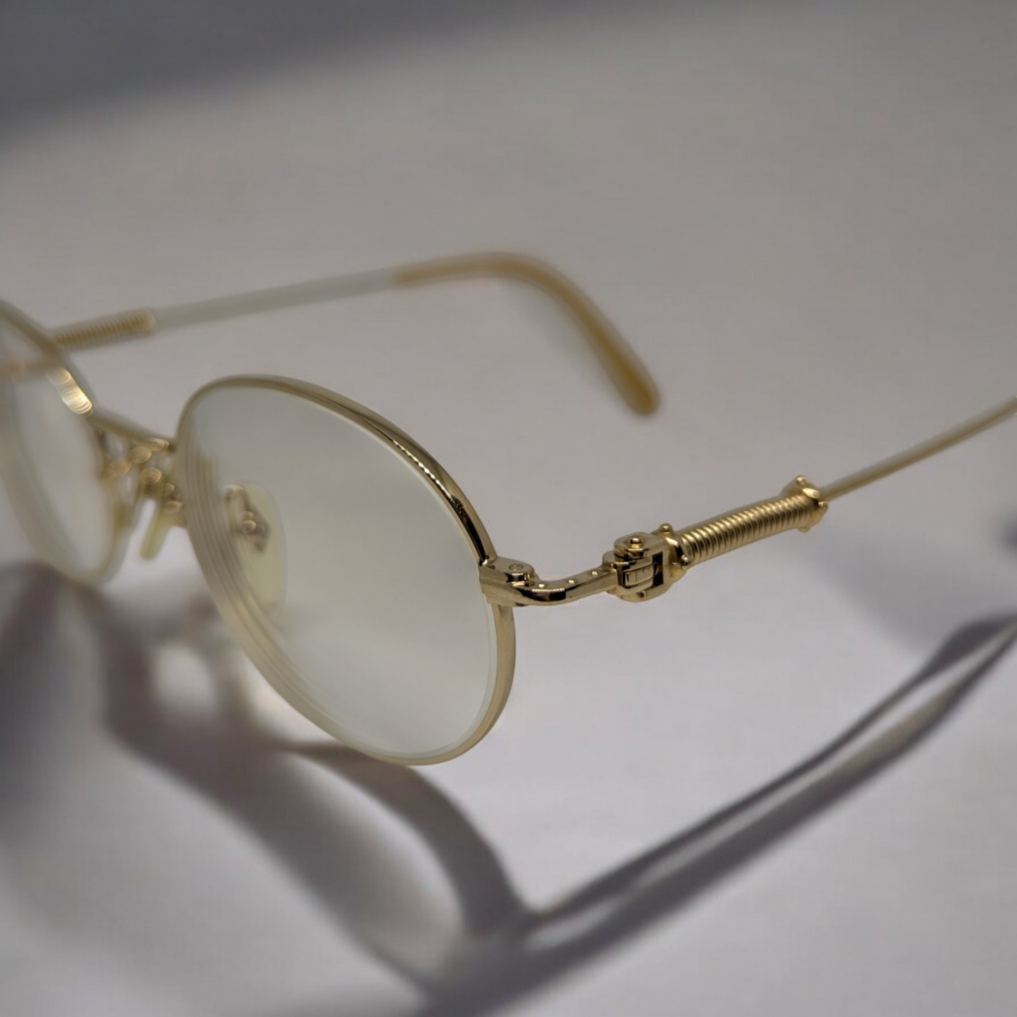 Jean Paul Gaultier 

model: 55-6101